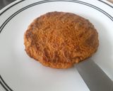 Foto del paso 5 de la receta: Arepa de Zanahoria 🥕con relleno hawaiano!!!😜😜😜🍘🧀🥓🍍🍘