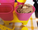 Foto del paso 5 de la receta: Palitos helados de arroz con leche chocolatada