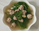 รูปขั้นตอนการทำที่ 2 ของ "แกงจืดผักโขม" Amaranth Soup with Minced Pork🌿🥣