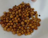 A picture of step 3 of Roasted chickpeas. Airfyer.