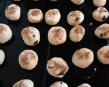 Foto del paso 9 de la receta: Pancitos de maíz con pasas de uva