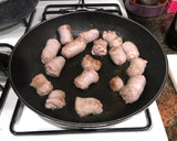 Foto del paso 1 de la receta: Butifarras cocidas con vino blanco