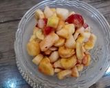 A picture of step 4 of Tango chutney fruit chat 🍌🍎🍓.