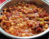 Foto del paso 5 de la receta: Garbanzos con codillo (aprovechamiento)