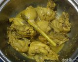 Foto langkah ke 1 dari resep Ayam Goreng Kremes.