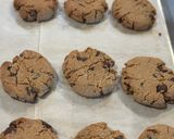 Foto langkah ke 3 dari resep Almond flour Chocochip cookies.