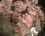 Foto langkah ke 2 dari resep Kacang kapri tumis daging sapi.