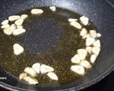 Foto del paso 4 de la receta: Gulas al ajillo y aguacate con gambas y albaricoque