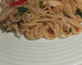 Foto del paso 14 de la receta: 🍜 Tallarines (noodles) con pollo 🐔 y salsa de miel 🍯 y mostaza
