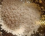 Foto del passaggio 1 della ricetta Risotto mele e formaggio fichi e noci