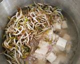 Foto langkah ke 3 dari resep  (콩나물국) Kongnamul Guk / Sup Tauge korea.