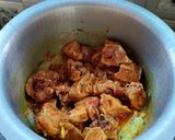 A picture of step 3 of Agri chicken gravy.