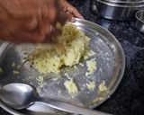 A picture of step 1 of Sabudana vada.