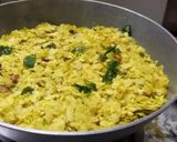 A picture of step 3 of Nylon poha dry chevda.