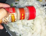 Foto langkah ke 6 dari resep Kwetiaw Goreng Ayam.