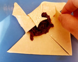 Foto del paso 4 de la receta: Flor de hojaldre relleno de ciruela