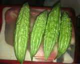 Hình bước làm 1 của món Gỏi mướp đắng trà bông