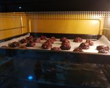 Foto langkah ke 5 dari resep 64. Soft Choco Cookies (recook dari Bawell).