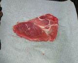 Foto del paso 2 de la receta: Escalope de cerdo rebozado con pan de aceitunas