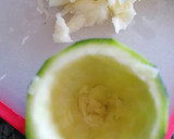 Foto del paso 2 de la receta: Troncos de calabacín rellenos de atún y langostinos