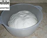 صورة لخطوة 3 من وصفة البيتزا 😋😋