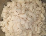 A picture of step 1 of Tandoori mayonnaise pasta.