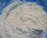Foto del paso 2 de la receta: Medialunas fáciles