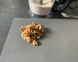 Foto del paso 2 de la receta: Tortitas veganas de avena, nueces y plátano