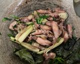 Foto langkah ke 3 dari resep Nasi liwet daun jeruk cumi asin.