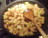 A picture of step 2 of Apple-Pear Pie.