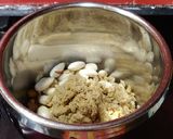 A picture of step 2 of Thandai.