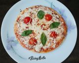 A picture of step 4 of Margherita Pizza.