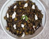 A picture of step 6 of Methi matar masala.
