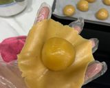 Hình bước làm 6 của món Bánh Trung Thu Không Dùng Nước Đường (Thay Bằng Mật Ong)