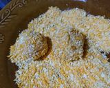Foto langkah ke 5 dari resep Bola Nasi Keju (jamur+wortel+abon).