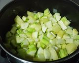 Foto del paso 4 de la receta Crema de calabacín con espaguetis y zanahoria