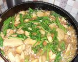 Foto langkah ke 9 dari resep Tumis Kangkung Ayam Bakso.