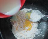 A picture of step 7 of Berry Bliss pan crepe.
