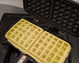 Foto langkah ke 4 dari resep Waffle 1 Telur.