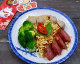 Hình bước làm 3 của món Mì gói xào Lạp xưởng tươi