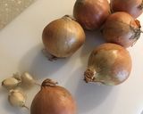 A picture of step 1 of Spaghetti with Slow Cooked Caramelised Onions & Garlic.