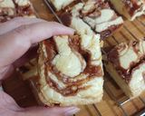 A picture of step 11 of Dairy Milk Caramel Blondies 🧈🍬🍫🍫🍬.