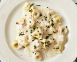 Foto del paso 6 de la receta: Tortellini de carne a la crema con jamón y Parmesano