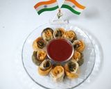 A picture of step 11 of Tiranga Rose Momos.