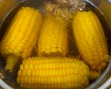 Hình bước làm 3 của món Chè bắp đậu xanh