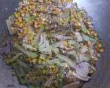 Foto langkah ke 4 dari resep Tumis Jagung Labu Siam.