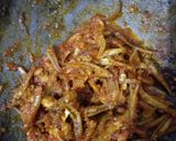 Foto langkah ke 5 dari resep Tumis ikan teri bumbu kuning.