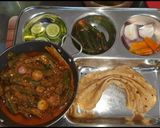A picture of step 1 of Dahi Bhindi masala gravy.
