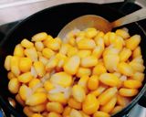 A picture of step 2 of Sweet corn chat.