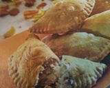 A picture of step 14 of Sooji Mawa Gujiya(ghughra).